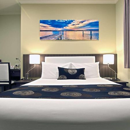 Park Squire Motor Inn & Serviced Apartments Мелбърн Екстериор снимка