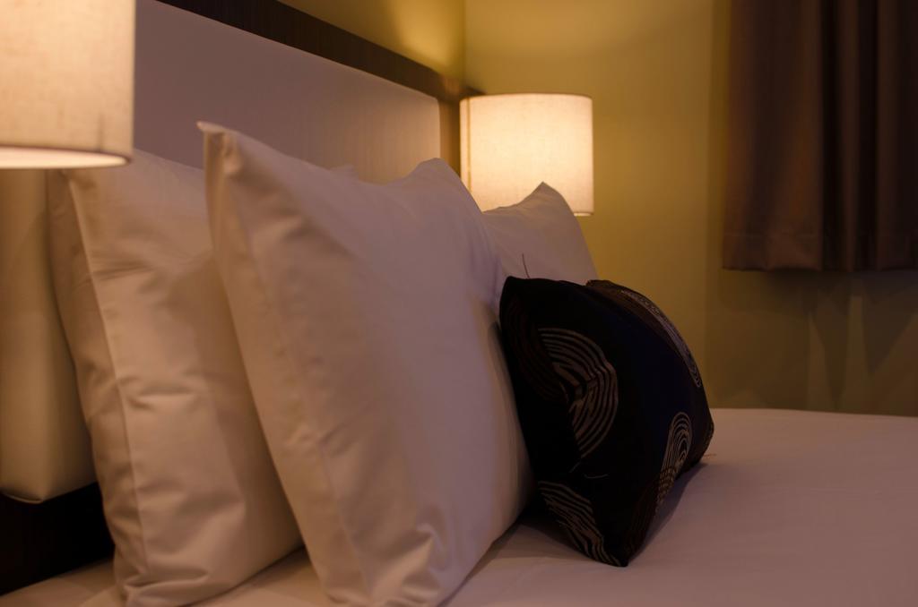 Park Squire Motor Inn & Serviced Apartments Мелбърн Екстериор снимка