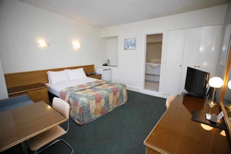 Park Squire Motor Inn & Serviced Apartments Мелбърн Екстериор снимка