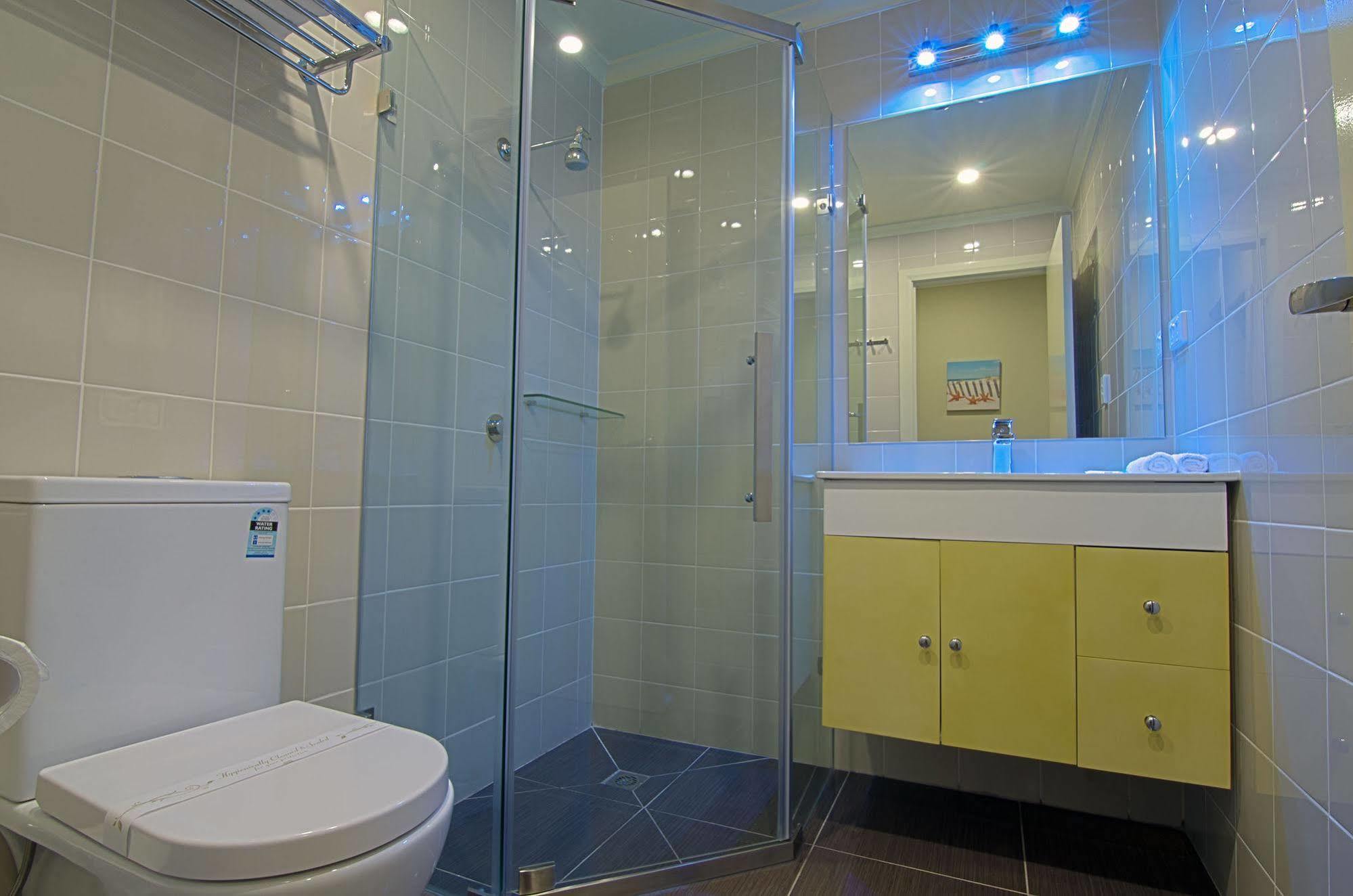 Park Squire Motor Inn & Serviced Apartments Мелбърн Екстериор снимка