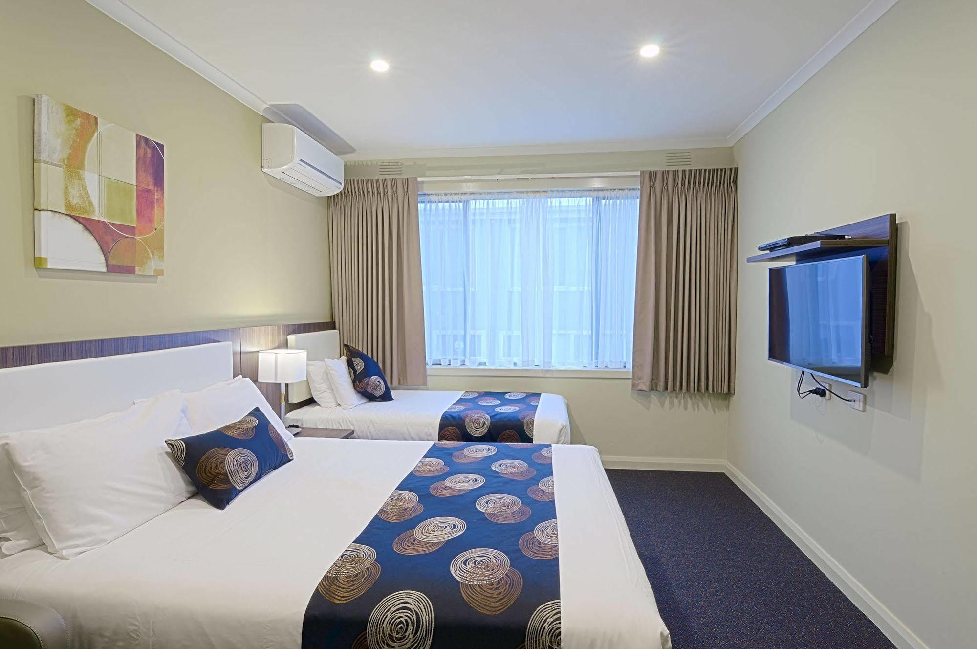 Park Squire Motor Inn & Serviced Apartments Мелбърн Екстериор снимка